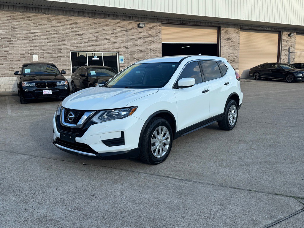 2017 Nissan Rogue Image 10