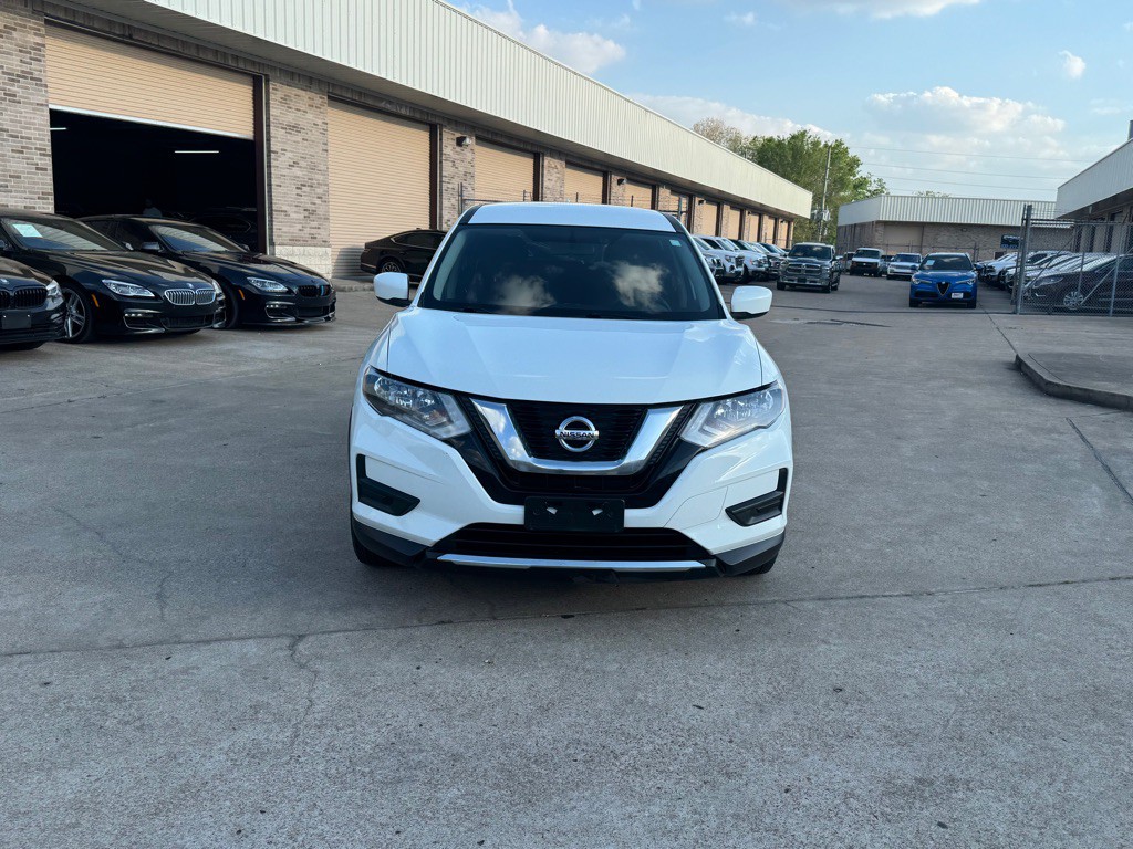 2017 Nissan Rogue Image 11