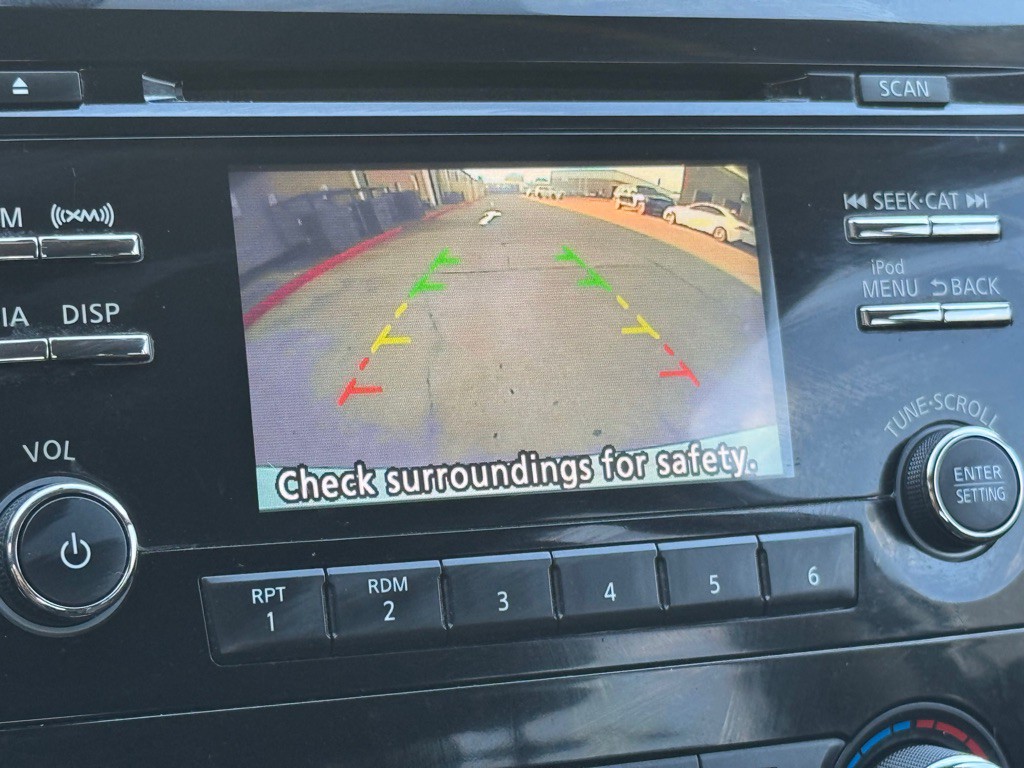 2017 Nissan Rogue Image 29