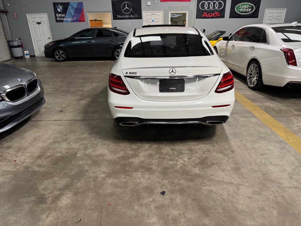 2018 Mercedes-Benz E-Class Image 5