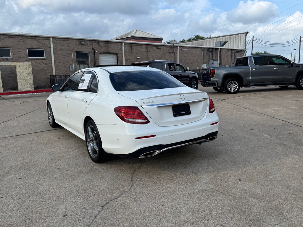 2018 Mercedes-Benz E-Class Image 17