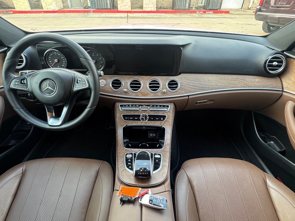 2018 Mercedes-Benz E-Class Image 26