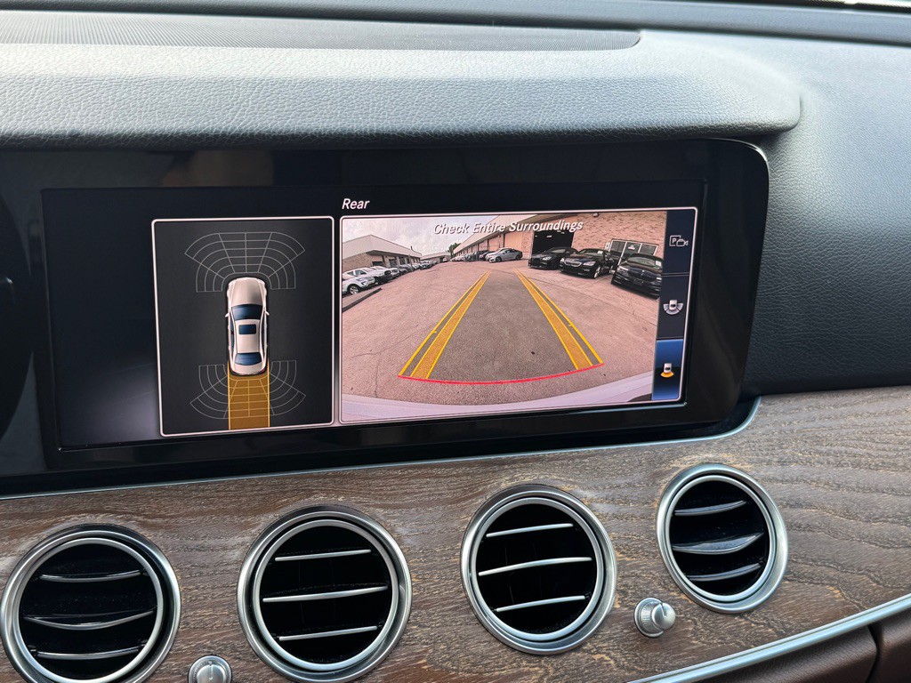 2018 Mercedes-Benz E-Class Image 34