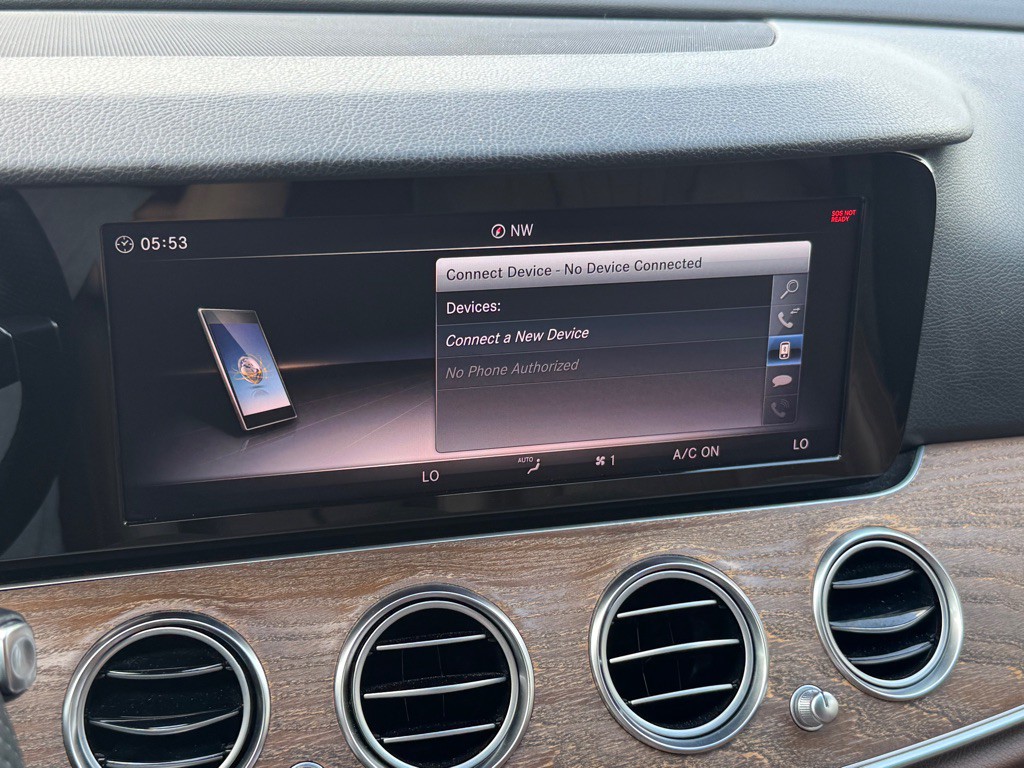 2018 Mercedes-Benz E-Class Image 37