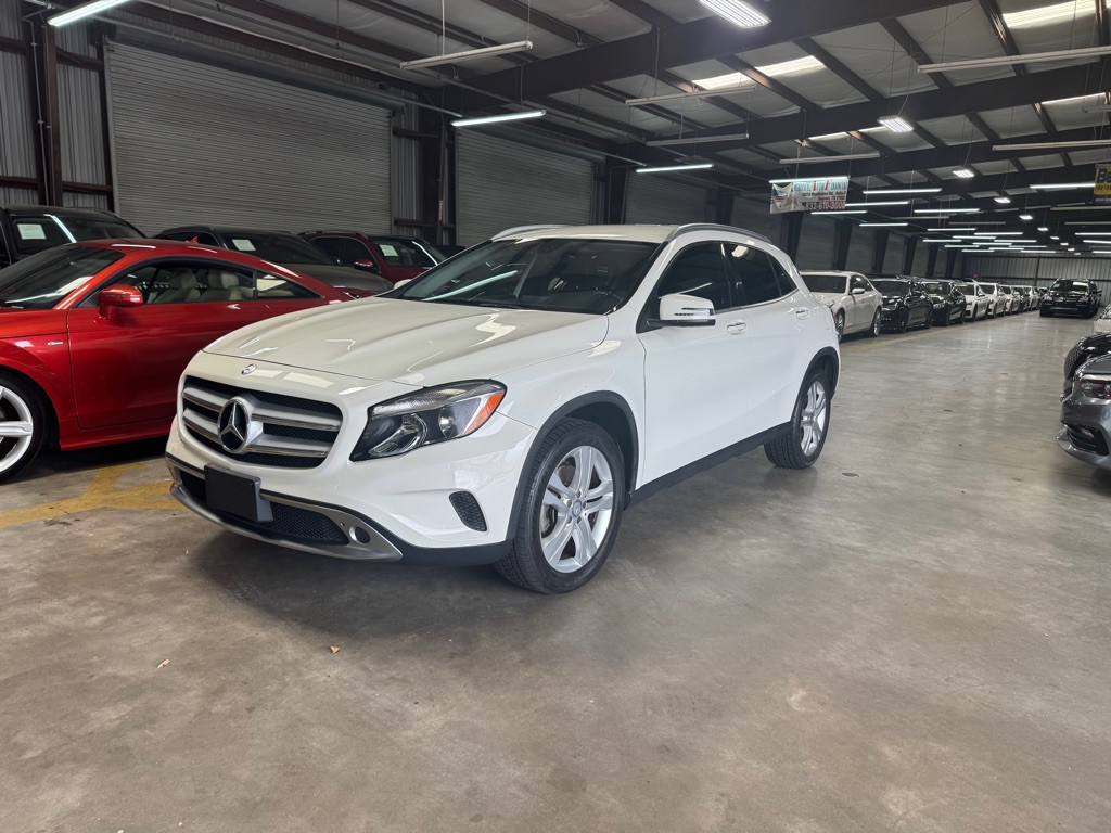 2015 Mercedes-Benz GLA-Class Image 2
