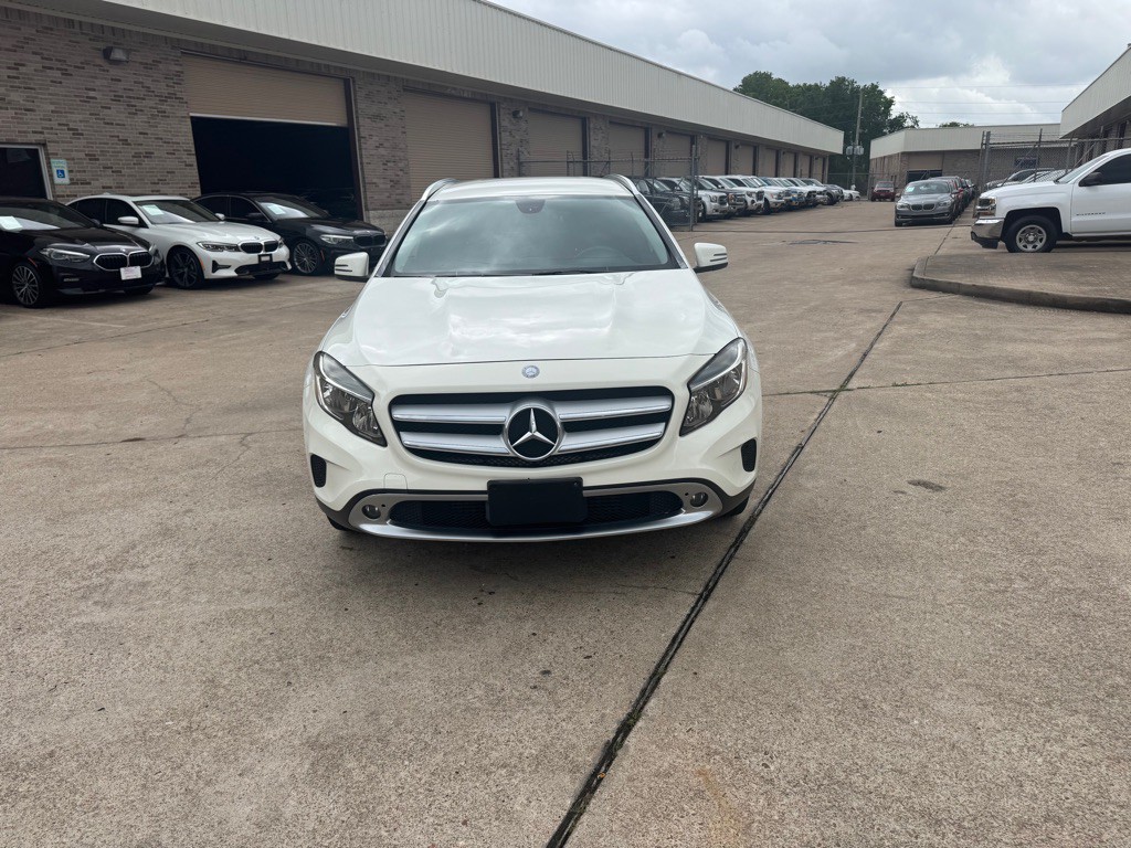 2015 Mercedes-Benz GLA-Class Image 14