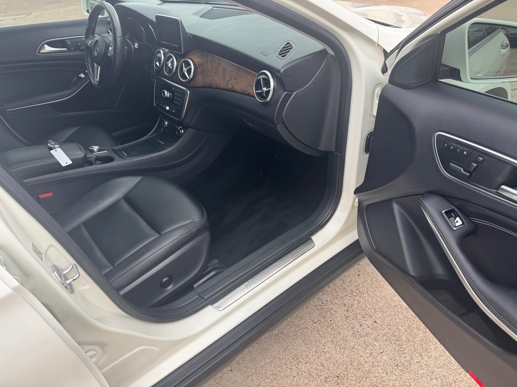 2015 Mercedes-Benz GLA-Class Image 22