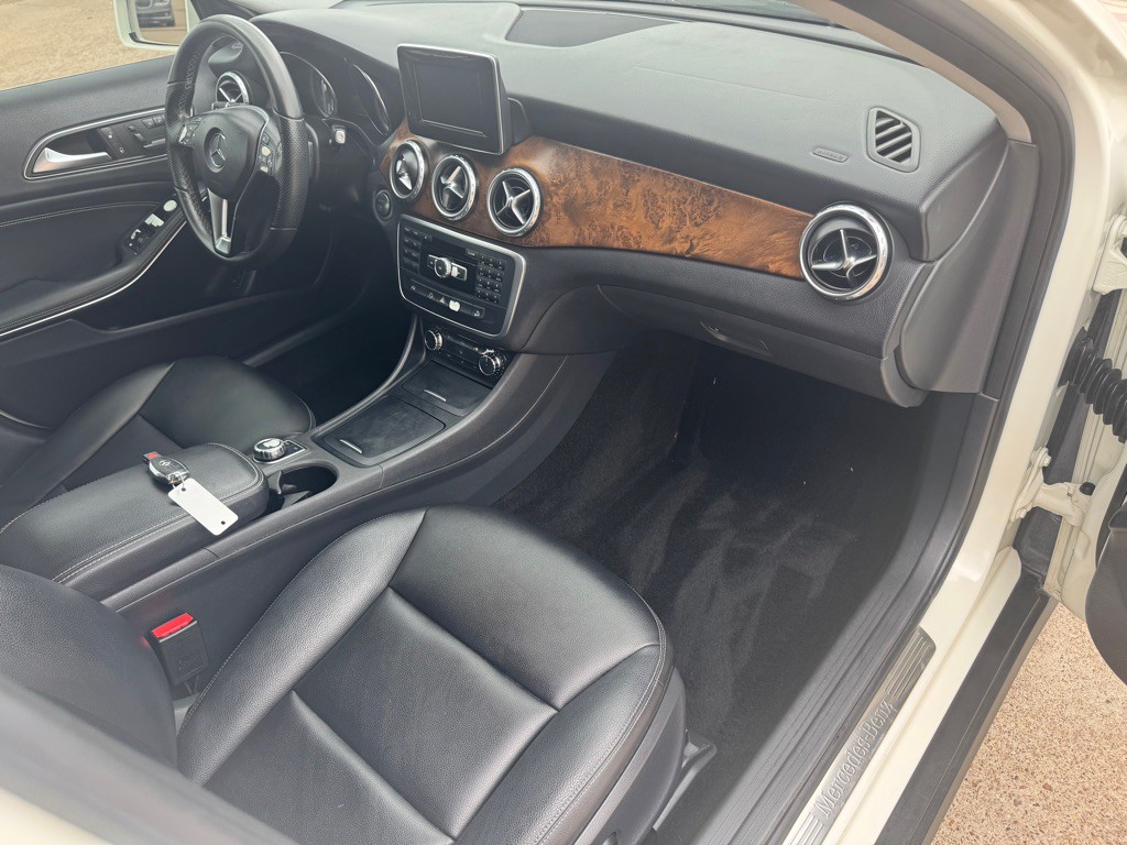 2015 Mercedes-Benz GLA-Class Image 23