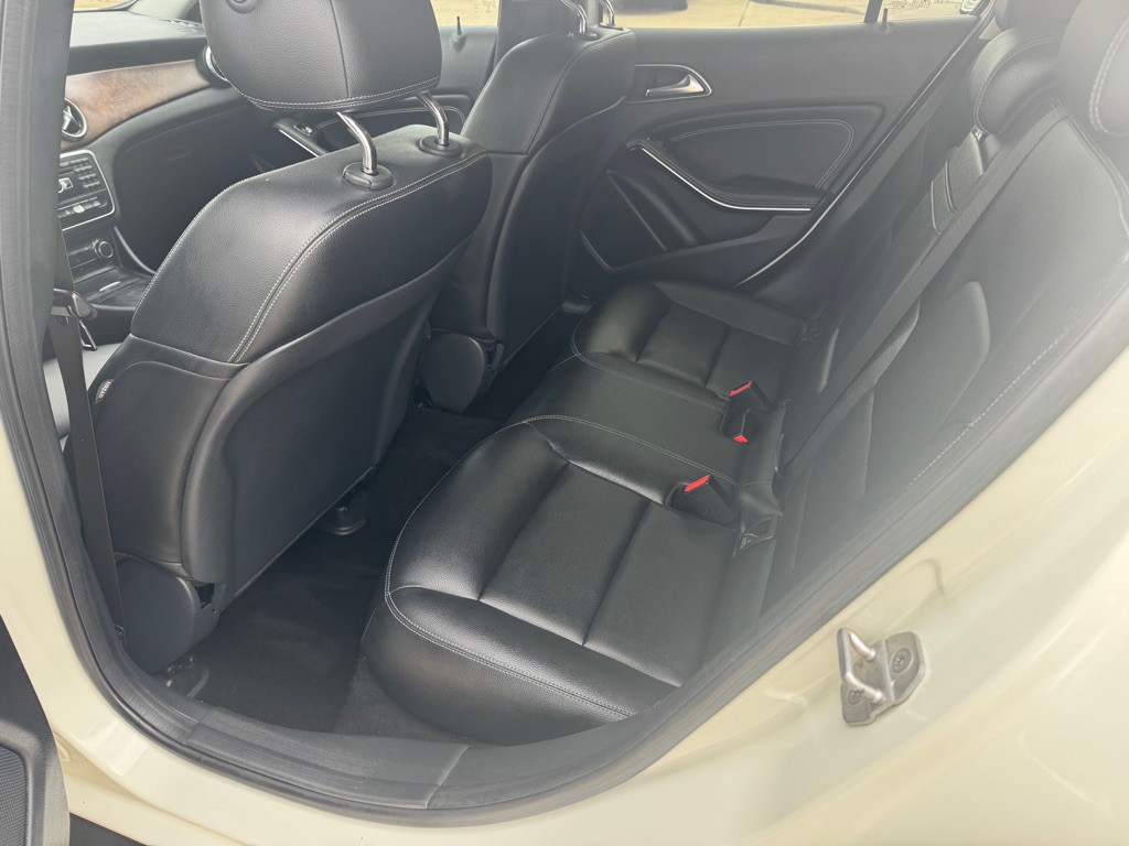 2015 Mercedes-Benz GLA-Class Image 24