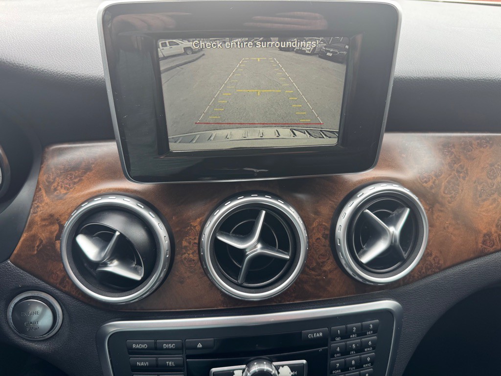 2015 Mercedes-Benz GLA-Class Image 28
