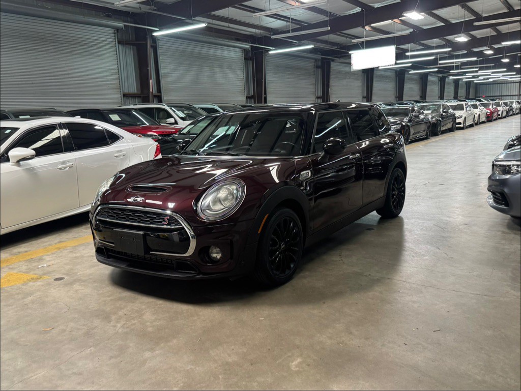 2018 MINI Cooper Image 1