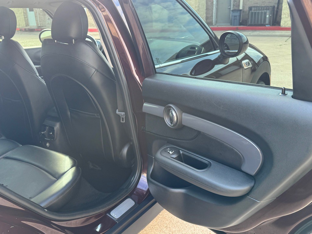 2018 MINI Cooper Image 25