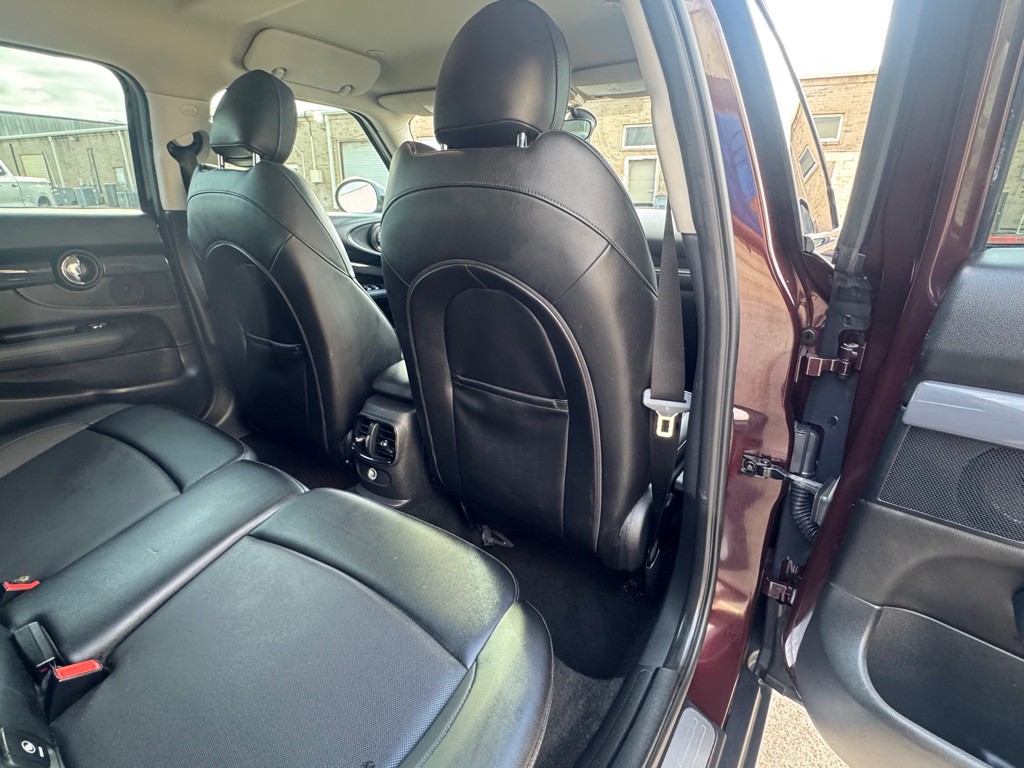 2018 MINI Cooper Image 26