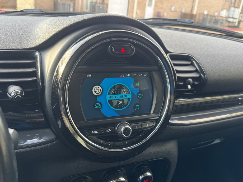 2018 MINI Cooper Image 33