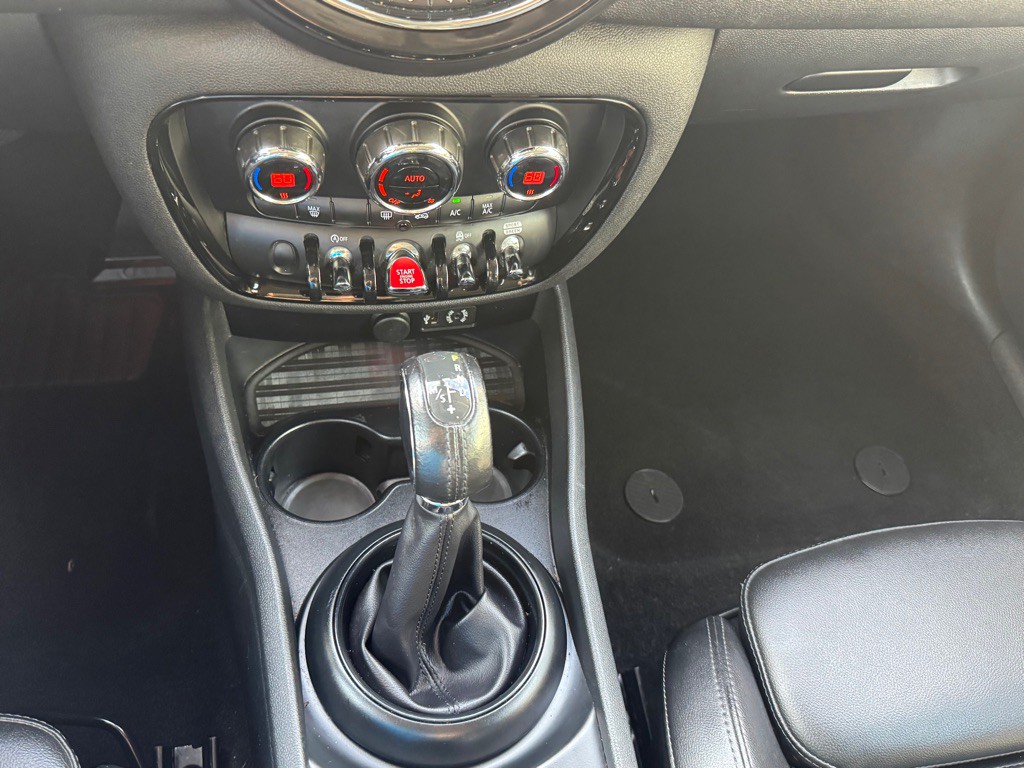 2018 MINI Cooper Image 37
