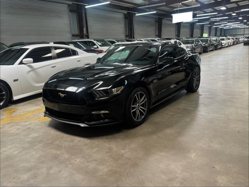 2015 Ford Mustang Image 1