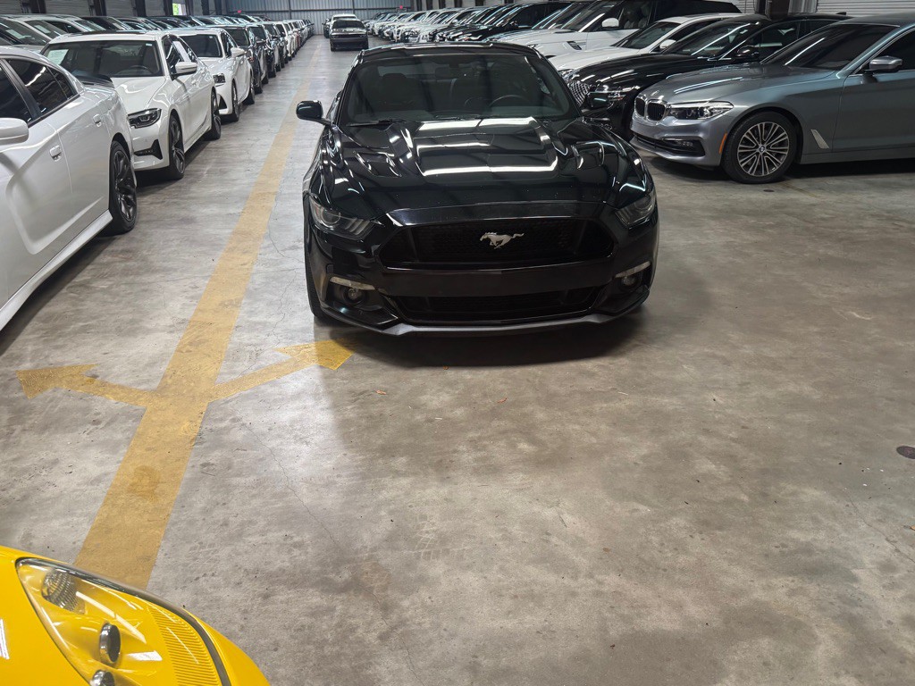 2015 Ford Mustang Image 2
