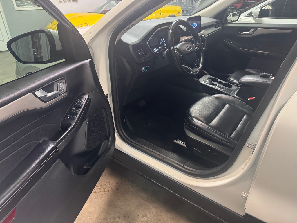 2021 Ford Escape Image 21