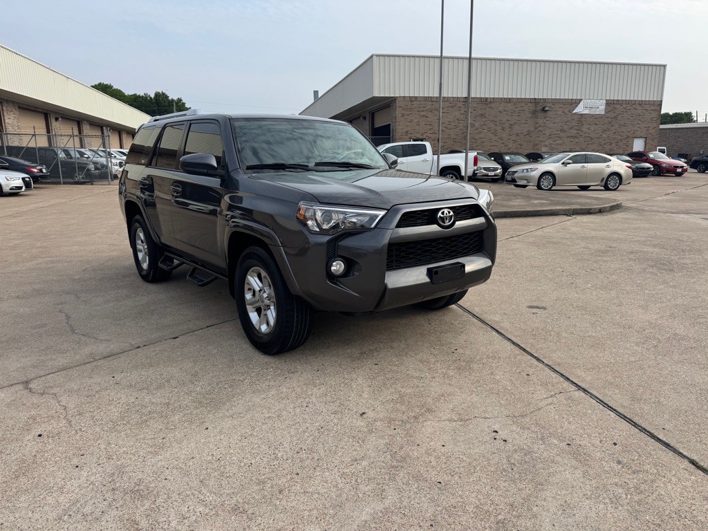 2016 Toyota 4Runner Image 17