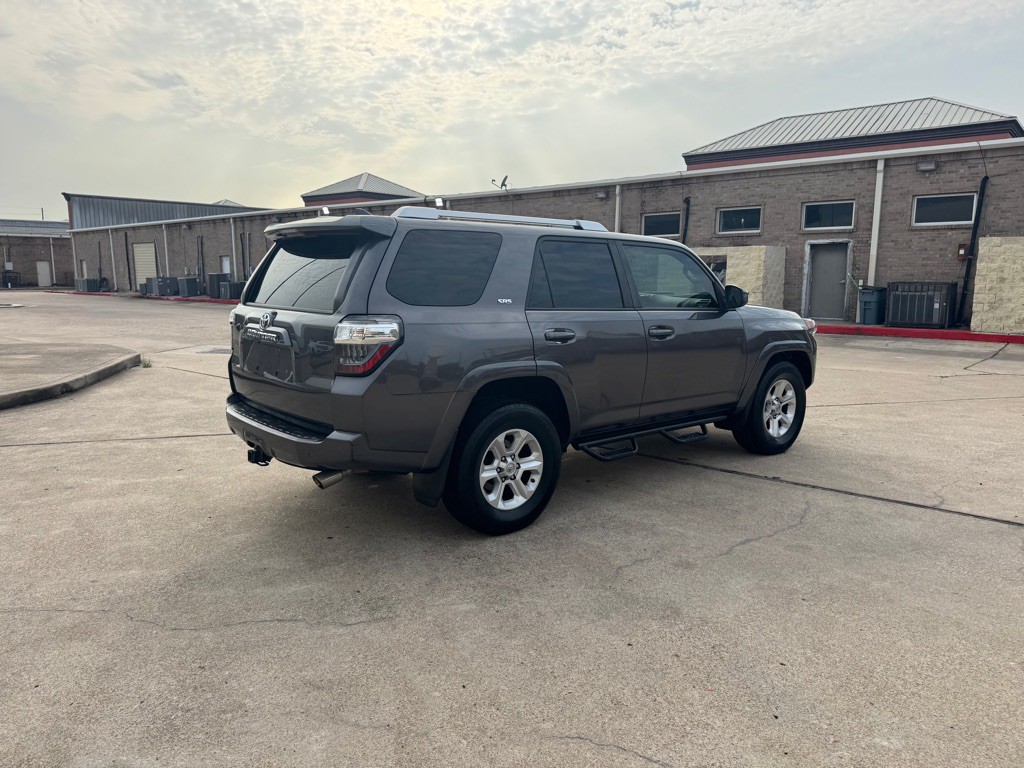 2016 Toyota 4Runner Image 19