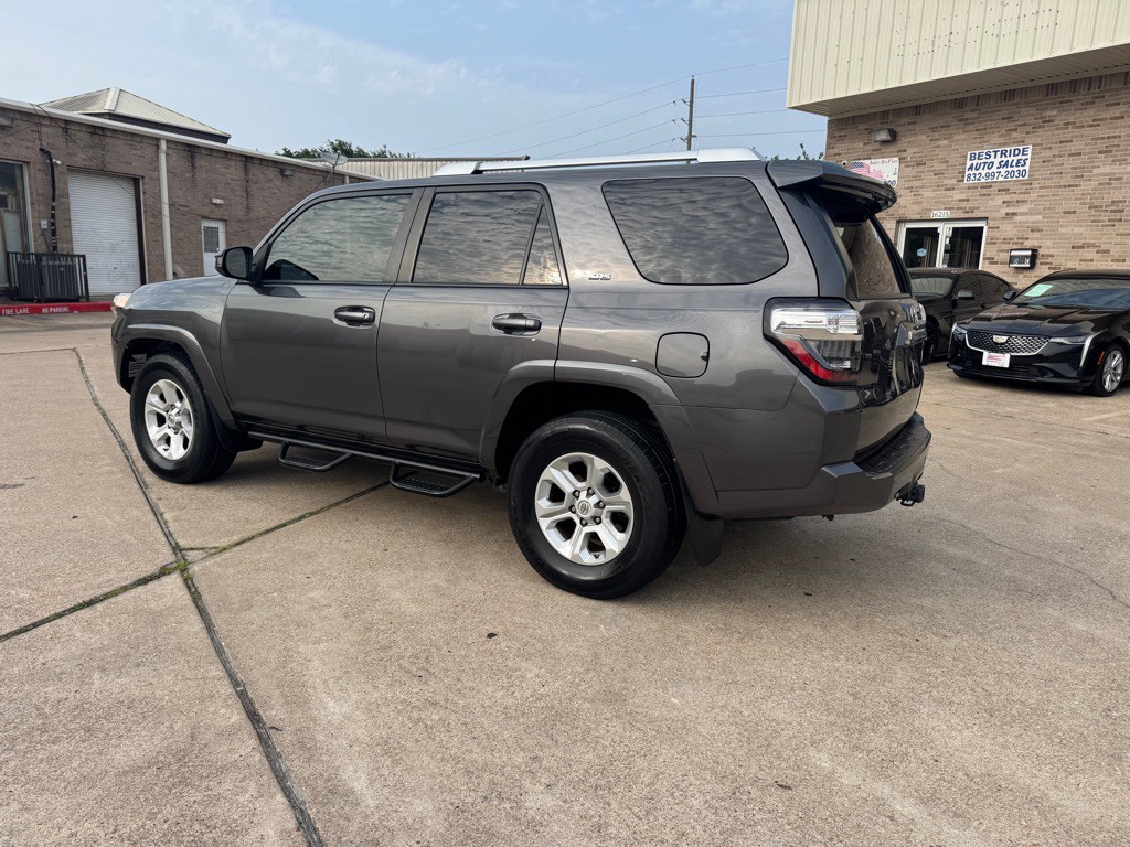2016 Toyota 4Runner Image 23