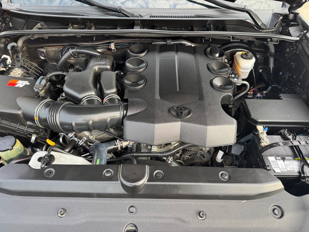 2016 Toyota 4Runner Image 40
