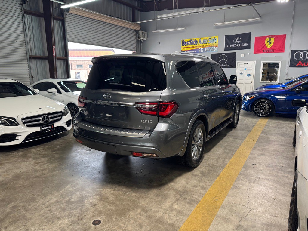 2019 INFINITI QX80 Image 9