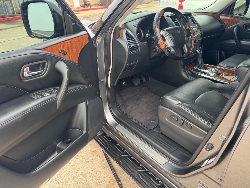 2019 INFINITI QX80 Image 25