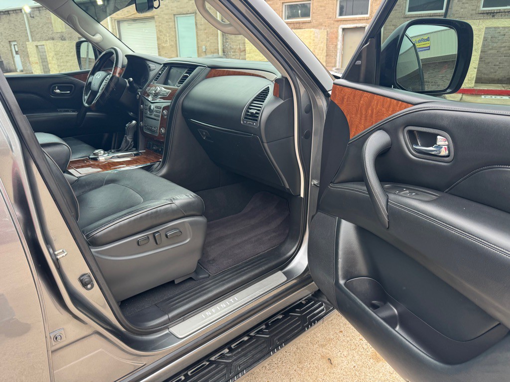 2019 INFINITI QX80 Image 27