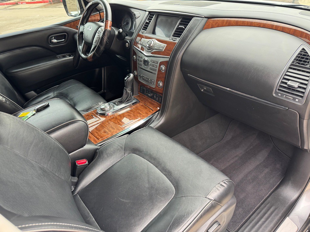 2019 INFINITI QX80 Image 28