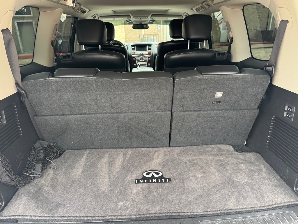 2019 INFINITI QX80 Image 32