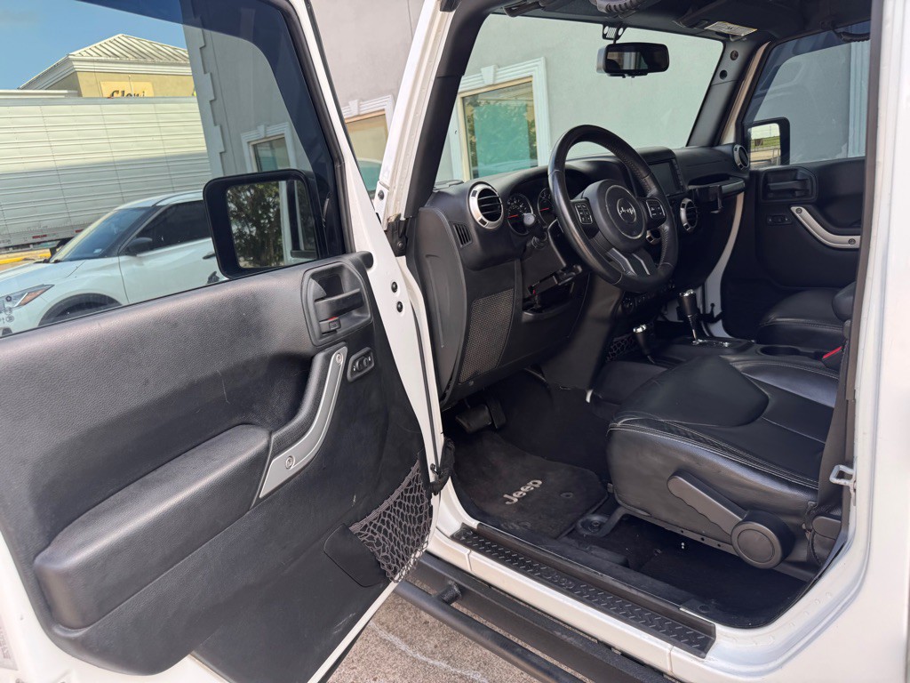 2016 Jeep Wrangler Unlimited Image 18