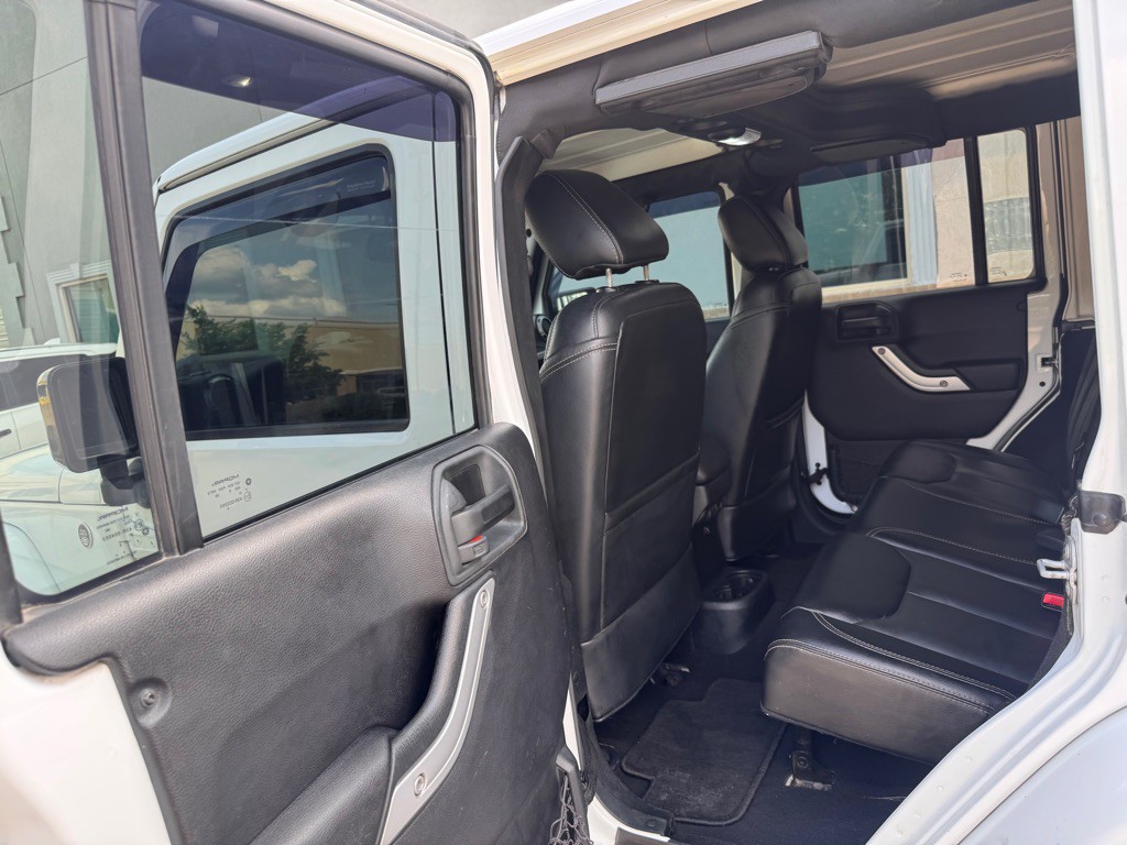 2016 Jeep Wrangler Unlimited Image 21