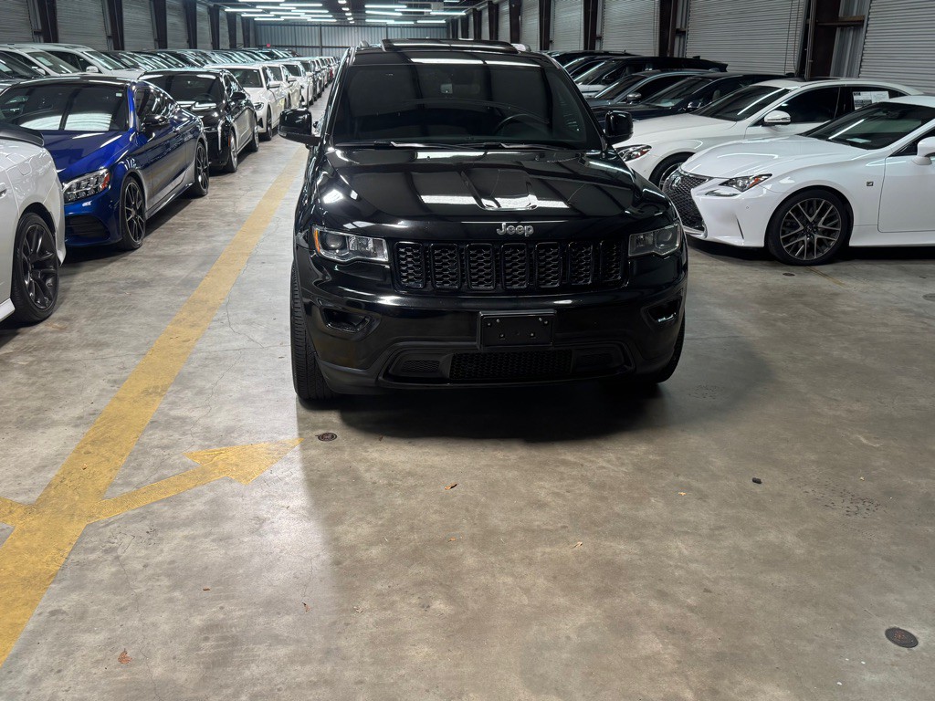 2018 Jeep Grand Cherokee Image 2