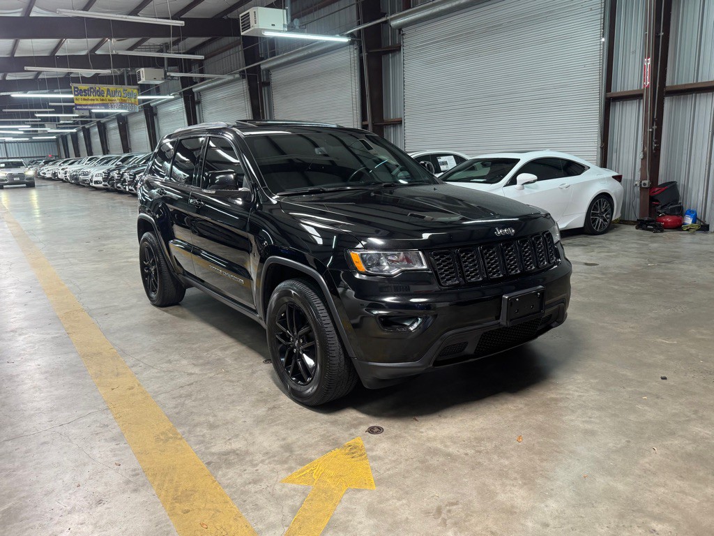 2018 Jeep Grand Cherokee Image 3