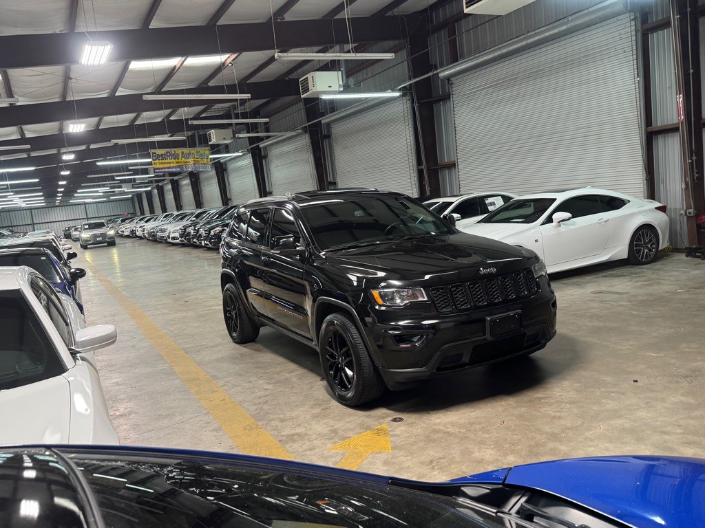 2018 Jeep Grand Cherokee Image 8
