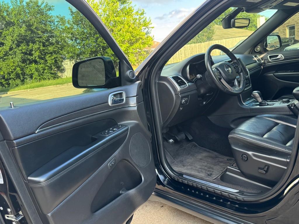 2018 Jeep Grand Cherokee Image 17