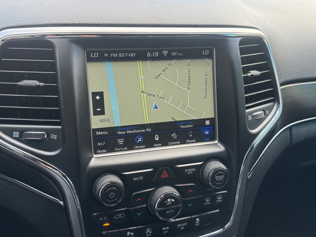 2018 Jeep Grand Cherokee Image 30