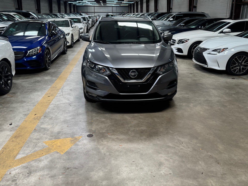 2022 Nissan Rogue Image 2