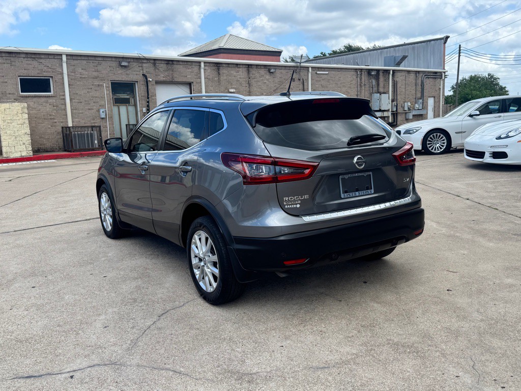 2022 Nissan Rogue Image 16