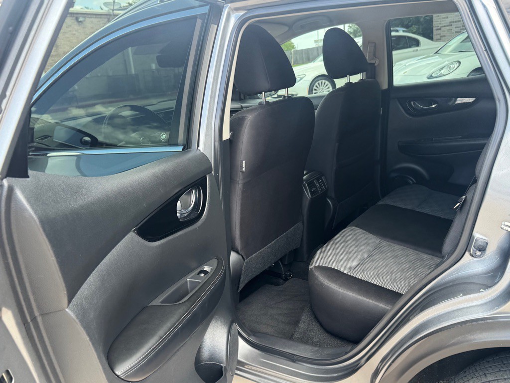 2022 Nissan Rogue Image 19