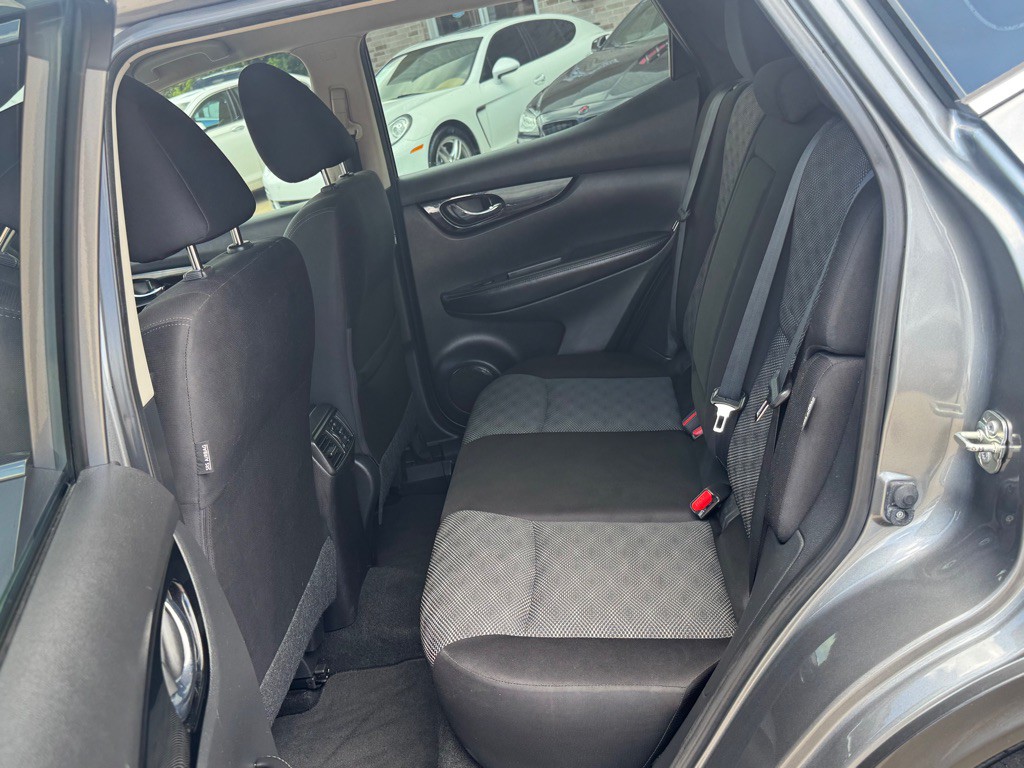 2022 Nissan Rogue Image 20