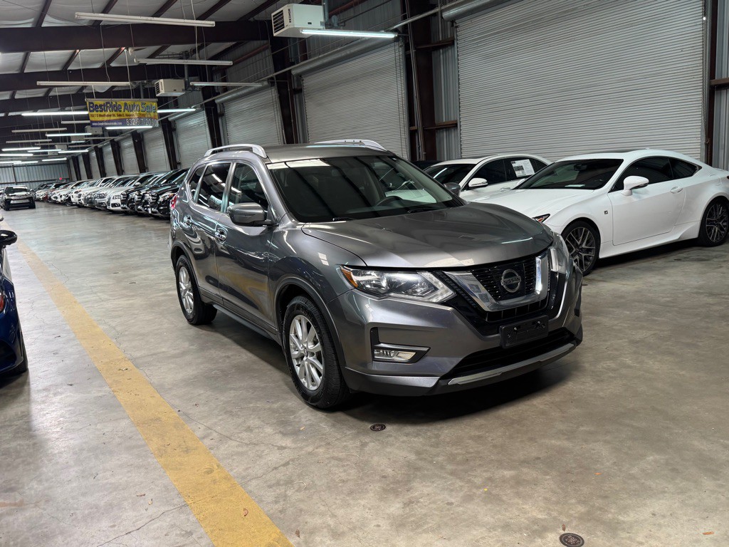2017 Nissan Rogue Image 3