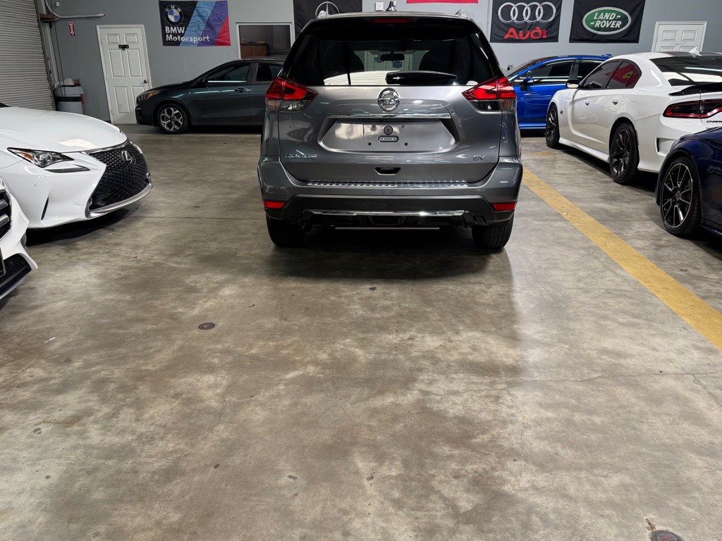 2017 Nissan Rogue Image 5