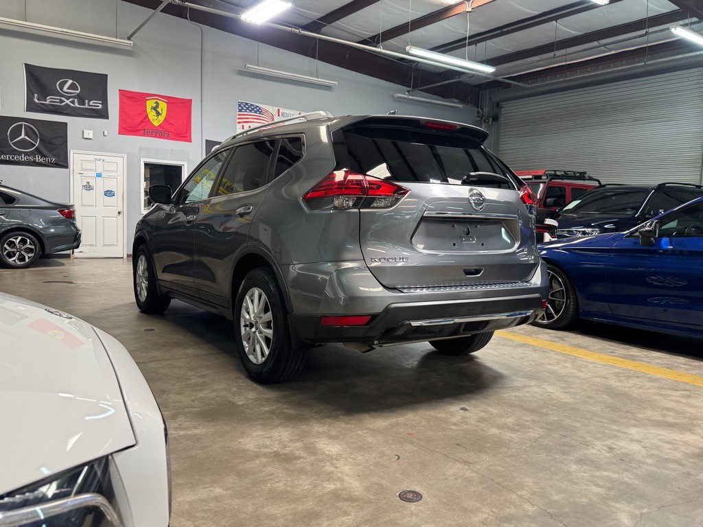 2017 Nissan Rogue Image 6