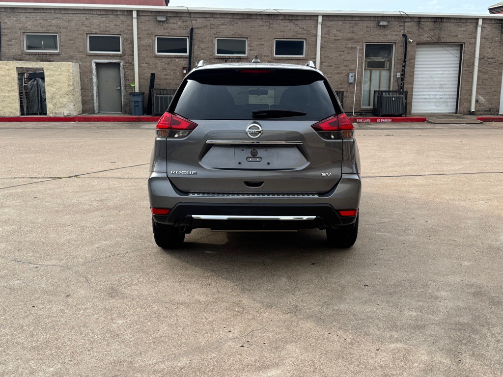 2017 Nissan Rogue Image 14