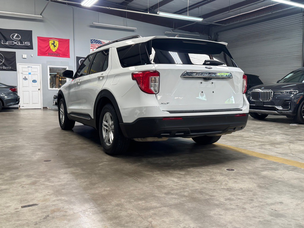 2021 Ford Explorer Image 6