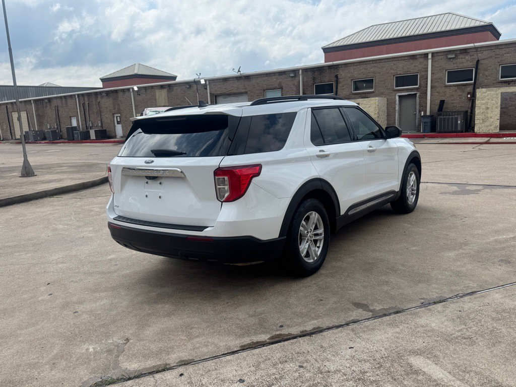 2021 Ford Explorer Image 15