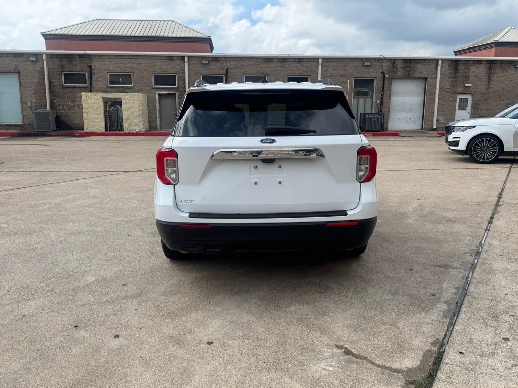 2021 Ford Explorer Image 16