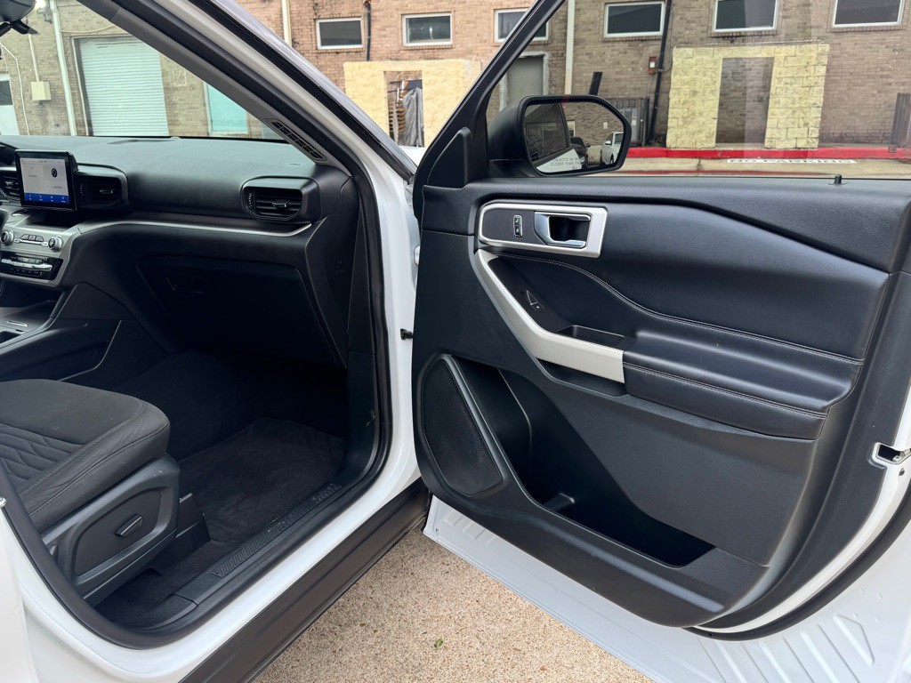 2021 Ford Explorer Image 20